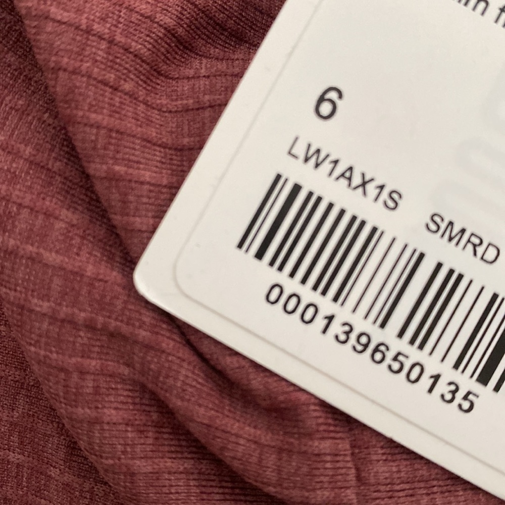 ❤️ Lululemon Ebb to Street Tank in Smoky Red Size 6 NWT - Picture 3 of 6
